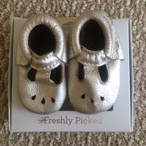 Freshly Picked Platinum Mary Jane Moccs Sz3!!!